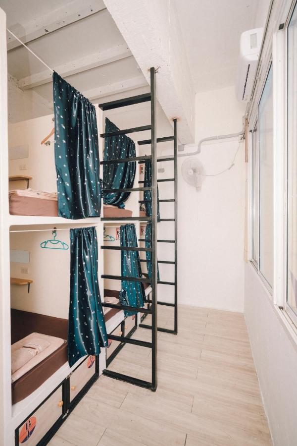 Liberta Hostel Бангкок Екстер'єр фото