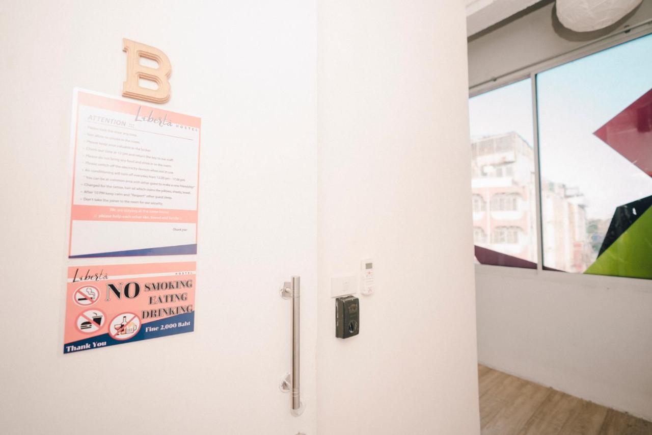 Liberta Hostel Бангкок Екстер'єр фото